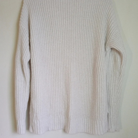 A.N.A vneck sweater women's size small - Picture 7 of 7
